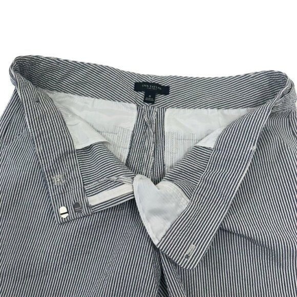 Ann Taylor Women Seesucker Striped Cotton Blend Chino Shorts Size 8 Gray &White - Picture 9 of 12